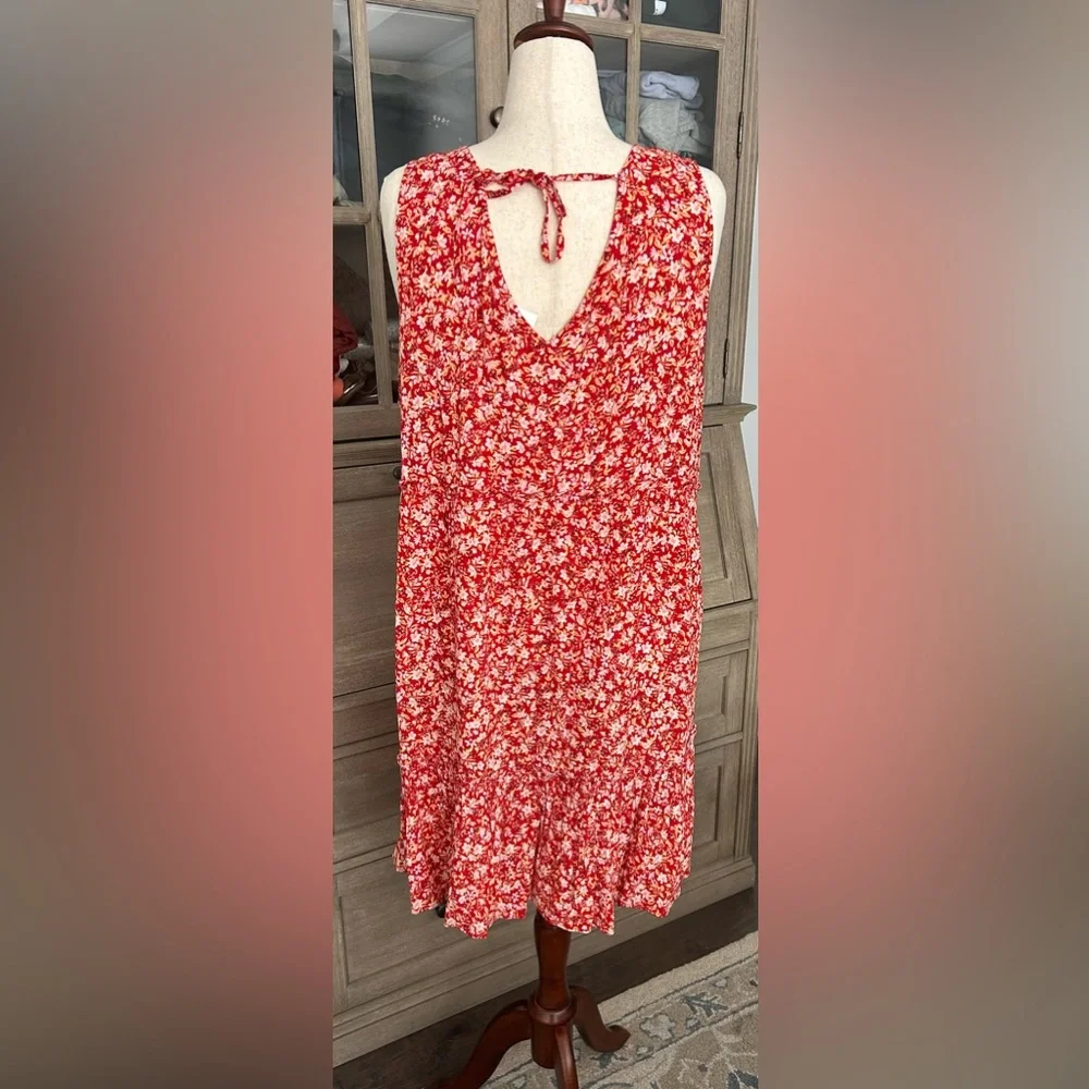 NWT Floral Red Sleeveless Dress with Tie Back -3X - Picture 5 of 10